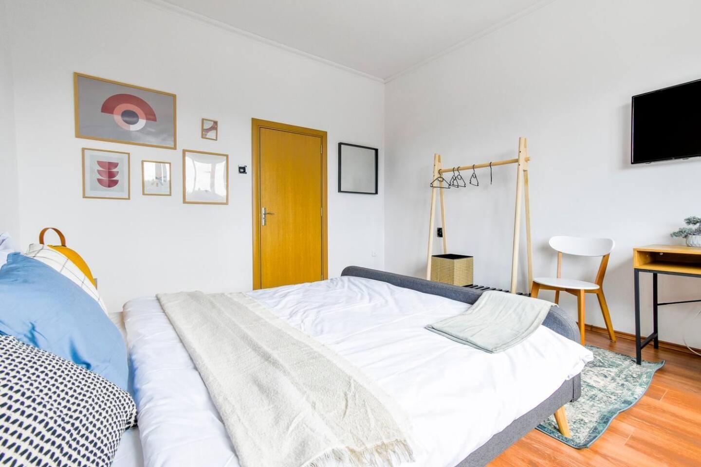 Super Fresh! 3Bdr Apartment In Sofia Center'S Artistic Area Exterior foto