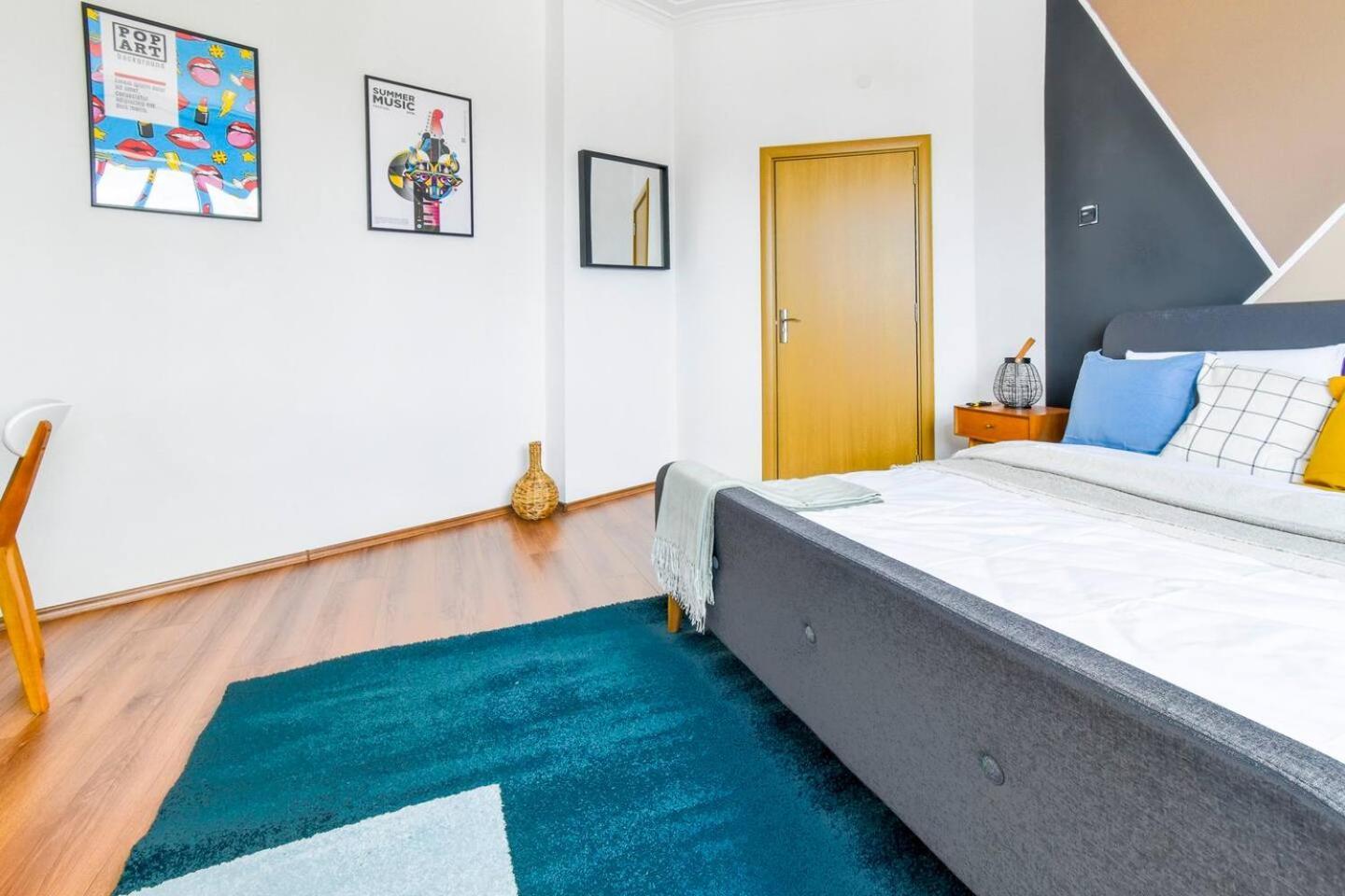 Super Fresh! 3Bdr Apartment In Sofia Center'S Artistic Area Exterior foto