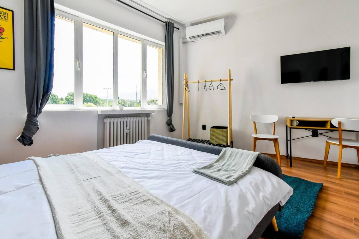 Super Fresh! 3Bdr Apartment In Sofia Center'S Artistic Area Exterior foto